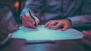 Signing Document 4K Desktop Background, Free Business Mobile Wallpaper